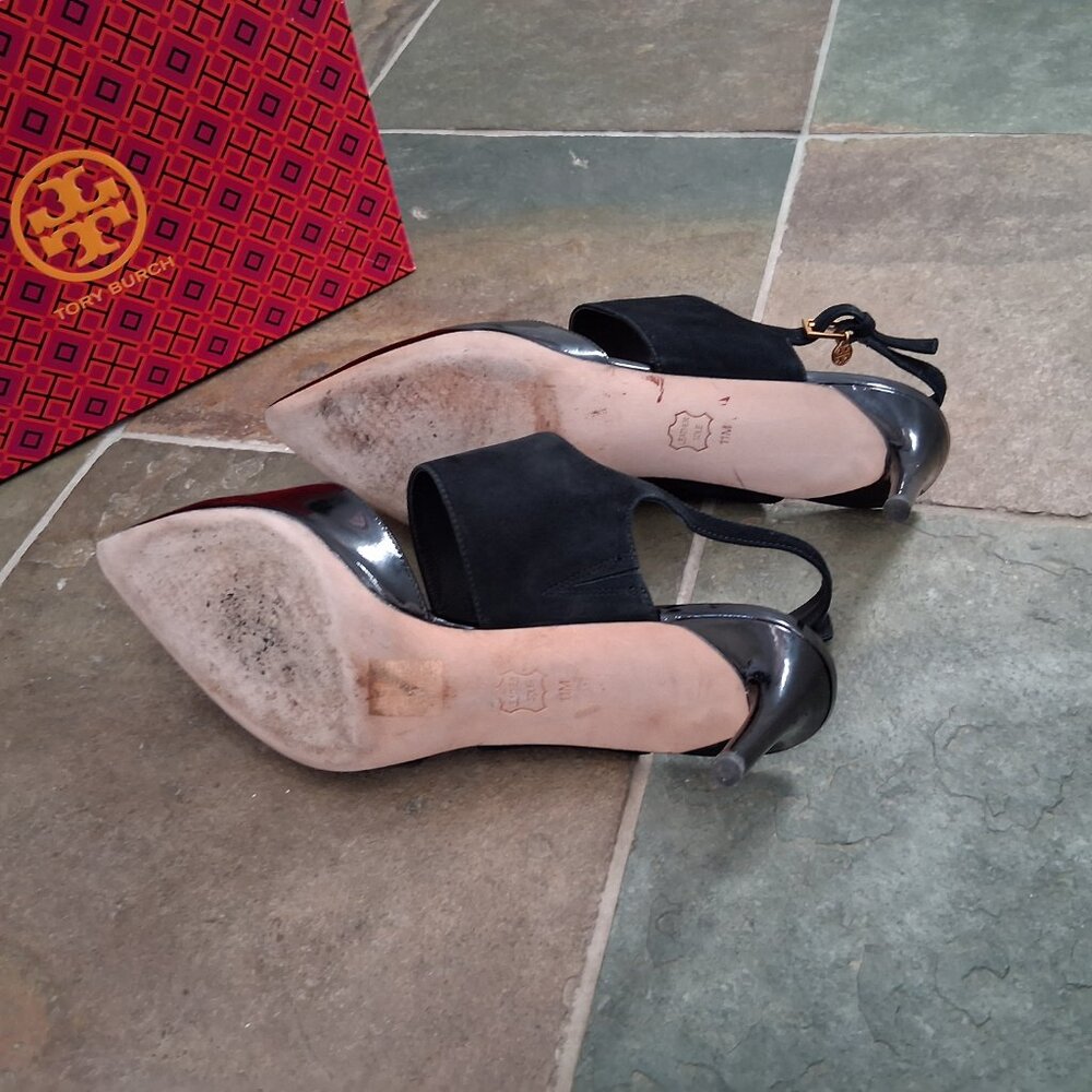 Tory Burch Black Patent Leather  Pump Heels - Picture 8 of 9